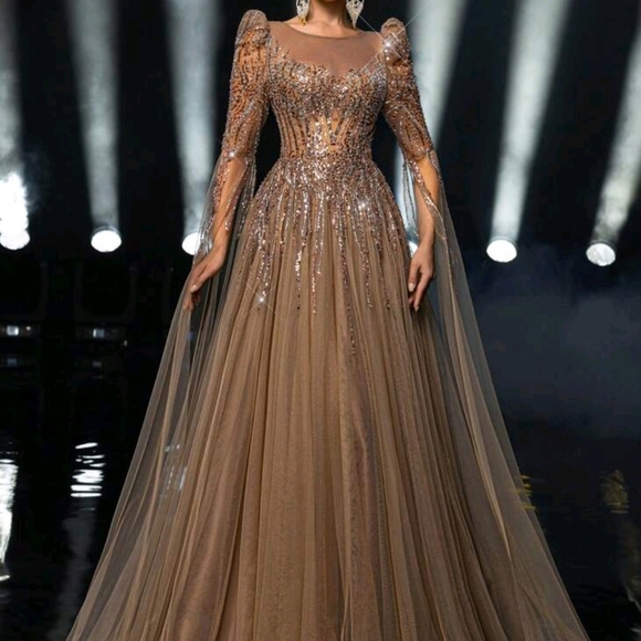 Elegant Long Sleeve Sequin Dress - Picture 2 of 2